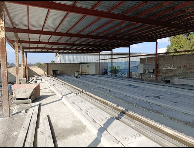 1,600M² INDUSTRIAL YARD FOR SALE IN BREDELL